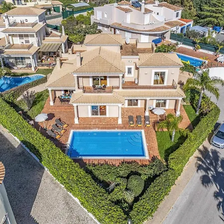 Villa Casa Brasil By *